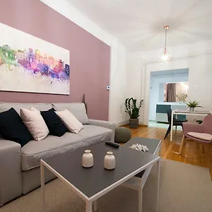  Διαμέρισμα Large, Sunny, Modern Fully Renovated, Next To Agia Sofia